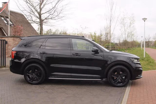Kia Sorento (2022) thumbnail 12