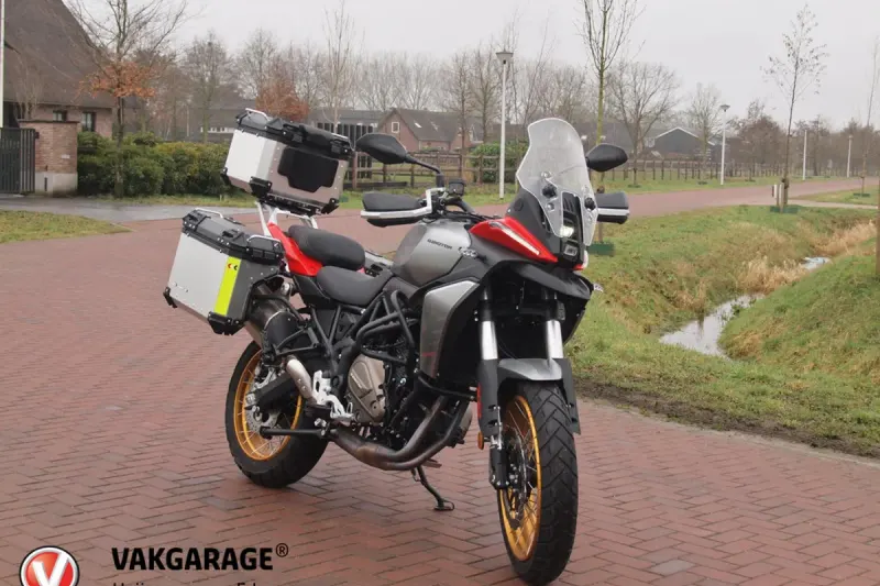 QJ Motor SRT 700 SX Touring (2025)