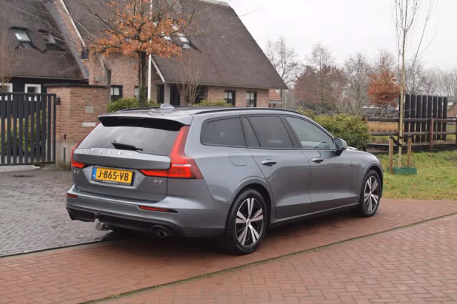 Volvo V60 (2020) thumbnail 12