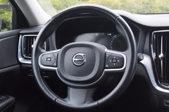 Volvo V60 (2020) thumbnail 17