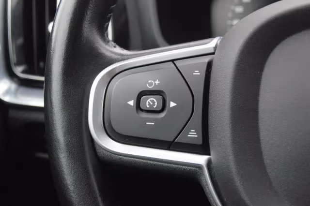 Volvo V60 (2020) thumbnail 18