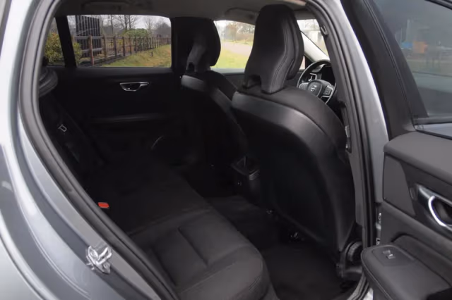 Volvo V60 (2020) thumbnail 28
