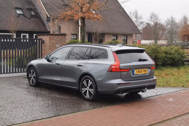 Volvo V60 (2020) thumbnail 10