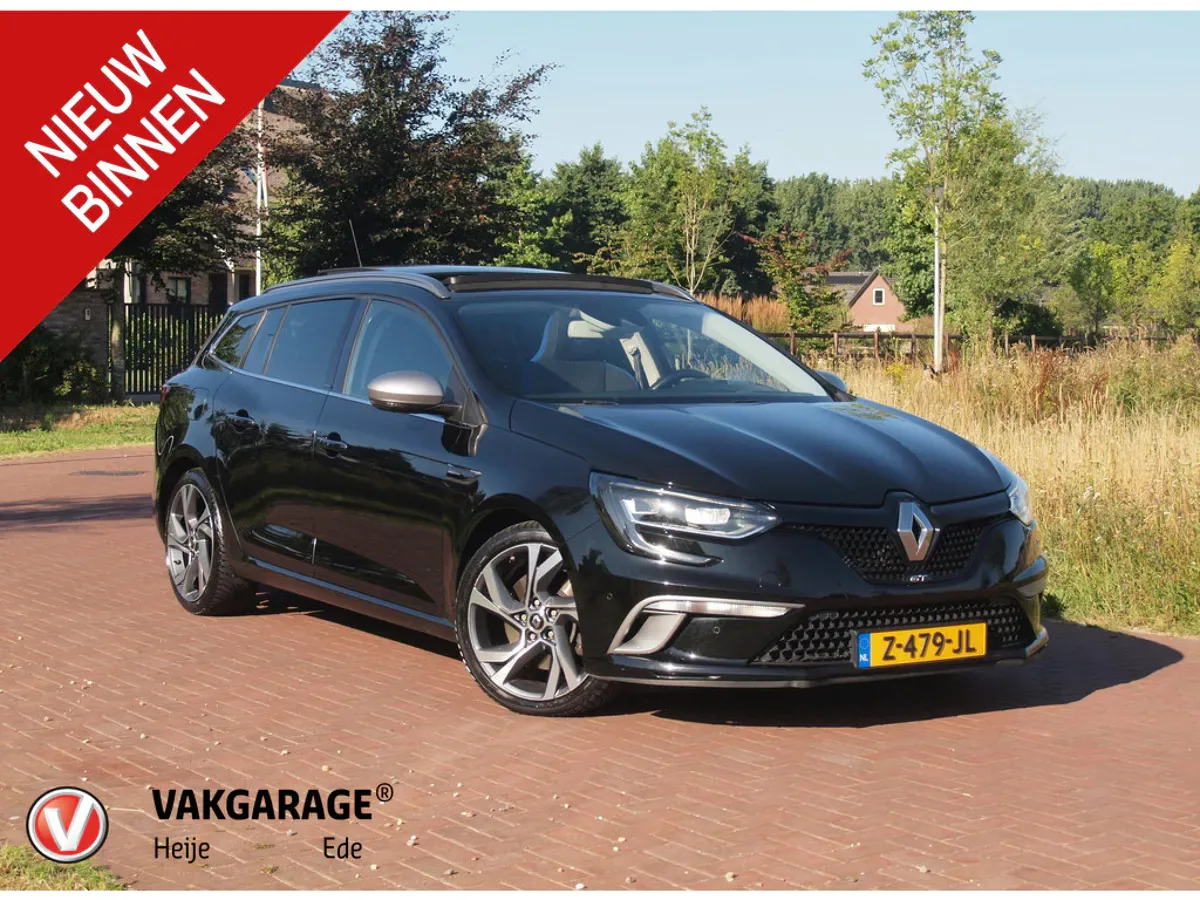 Renault Mégane (2018) — foto 1