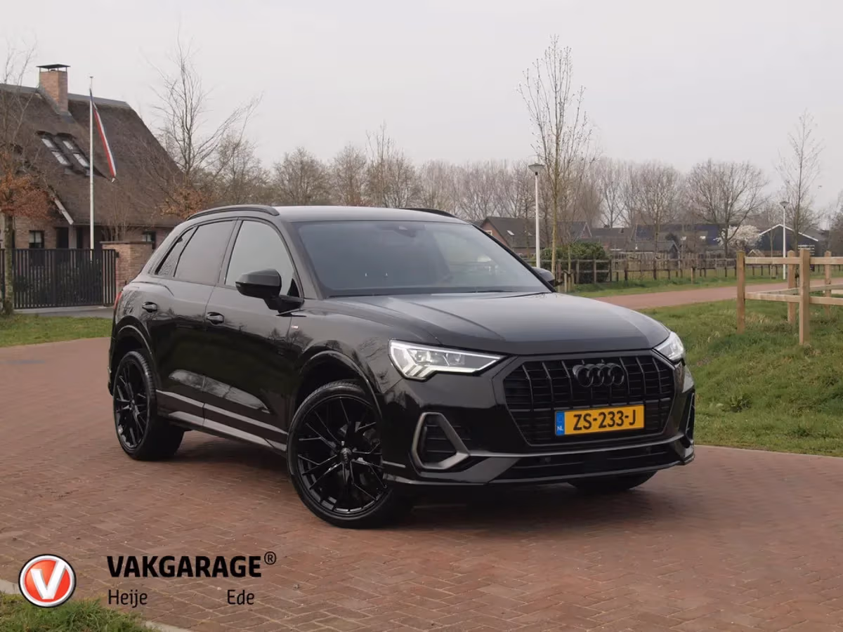 Audi Q3 (2019) — foto 1