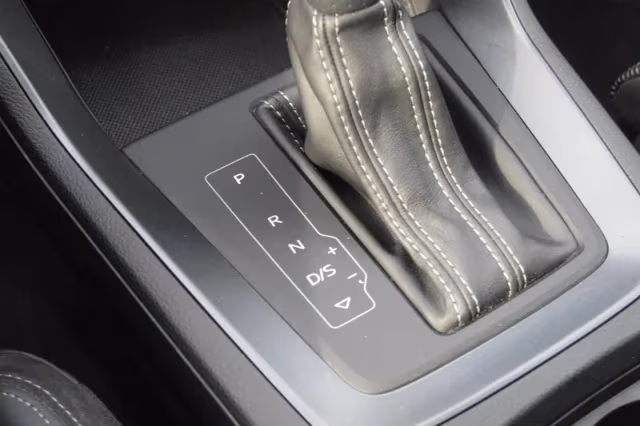 Audi Q3 (2019) thumbnail 25