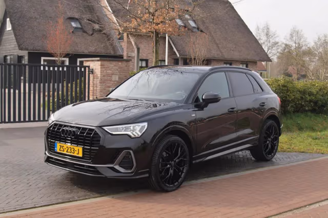 Audi Q3 (2019) thumbnail 8