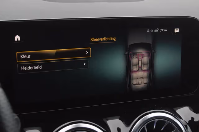 Mercedes-Benz EQA (2022) thumbnail 14