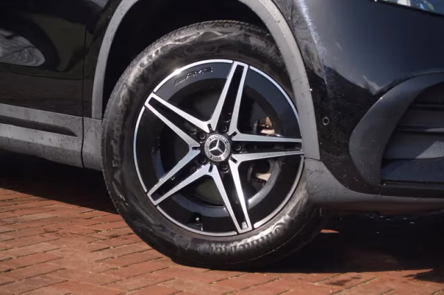 Mercedes-Benz EQA (2022) thumbnail 5