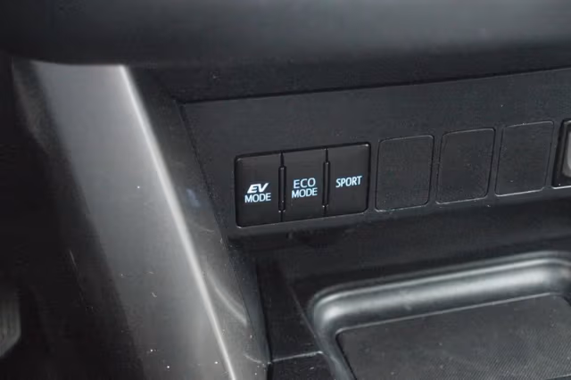 Toyota RAV4 (2019) thumbnail 23