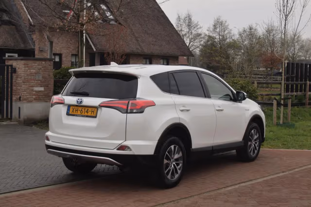 Toyota RAV4 (2019) thumbnail 9