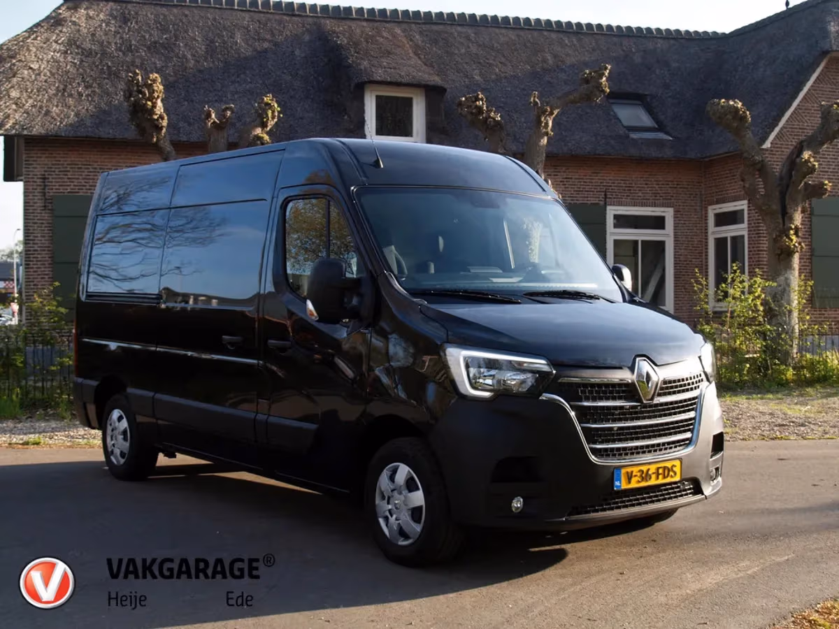 Renault Master (2024) — foto 1