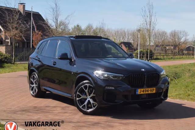 BMW X5 (2020) thumbnail 2