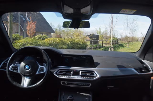 BMW X5 (2020) thumbnail 18