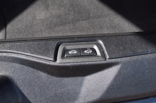 BMW X5 (2020) thumbnail 36