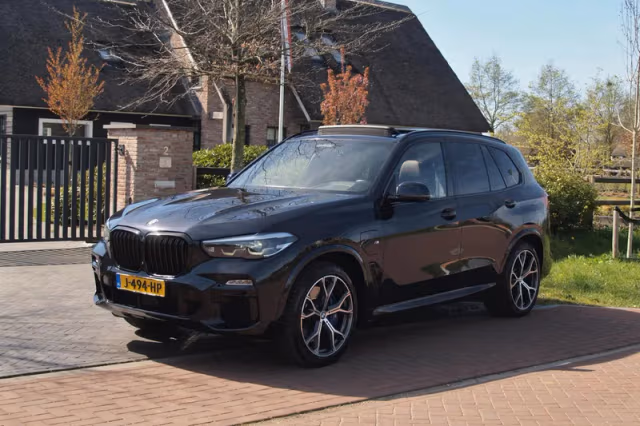BMW X5 (2020) thumbnail 8