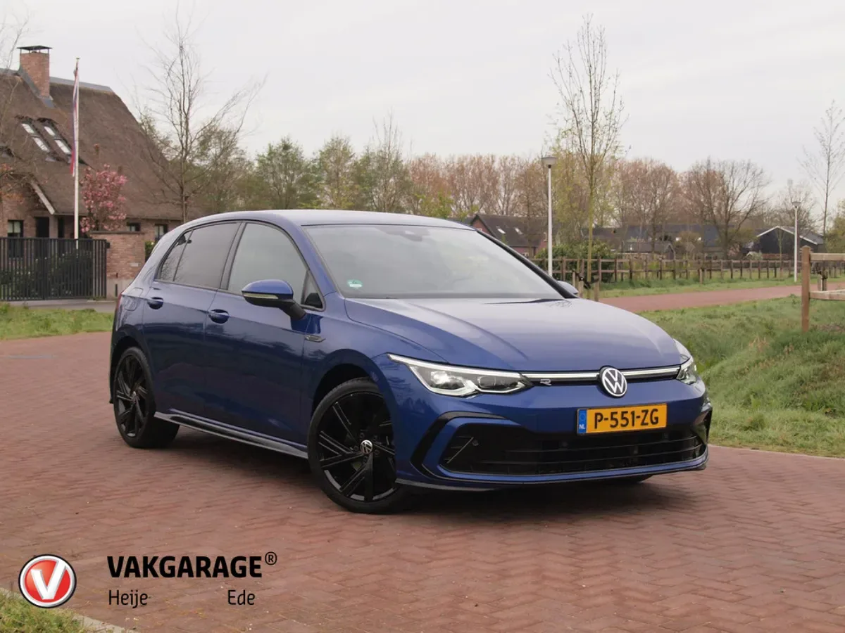 Volkswagen Golf (2021) — foto 1