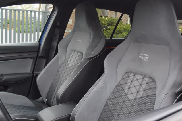 Volkswagen Golf (2021) thumbnail 12