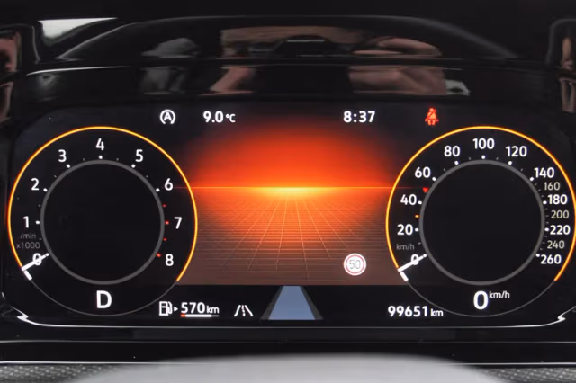 Volkswagen Golf (2021) thumbnail 17