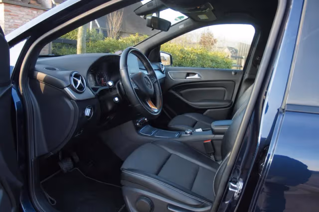 Mercedes-Benz B-Klasse (2018) thumbnail 2