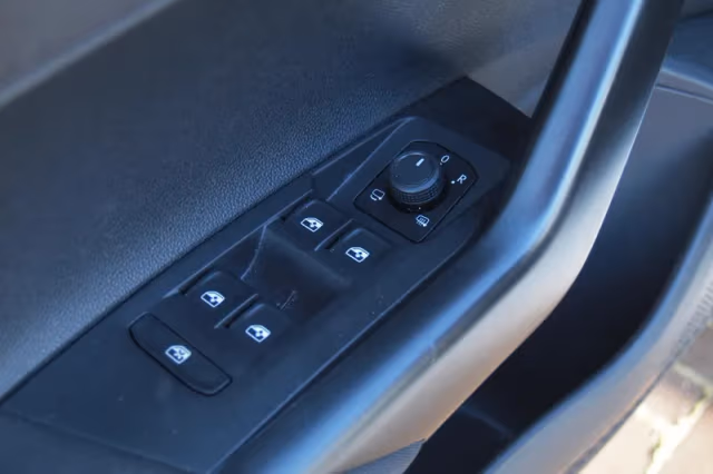 Volkswagen Polo (2022) thumbnail 23