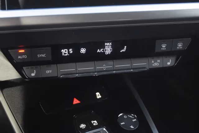 Audi Q4 e-tron (2021) thumbnail 26
