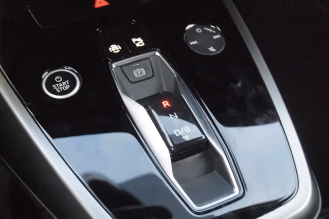 Audi Q4 e-tron (2021) thumbnail 27