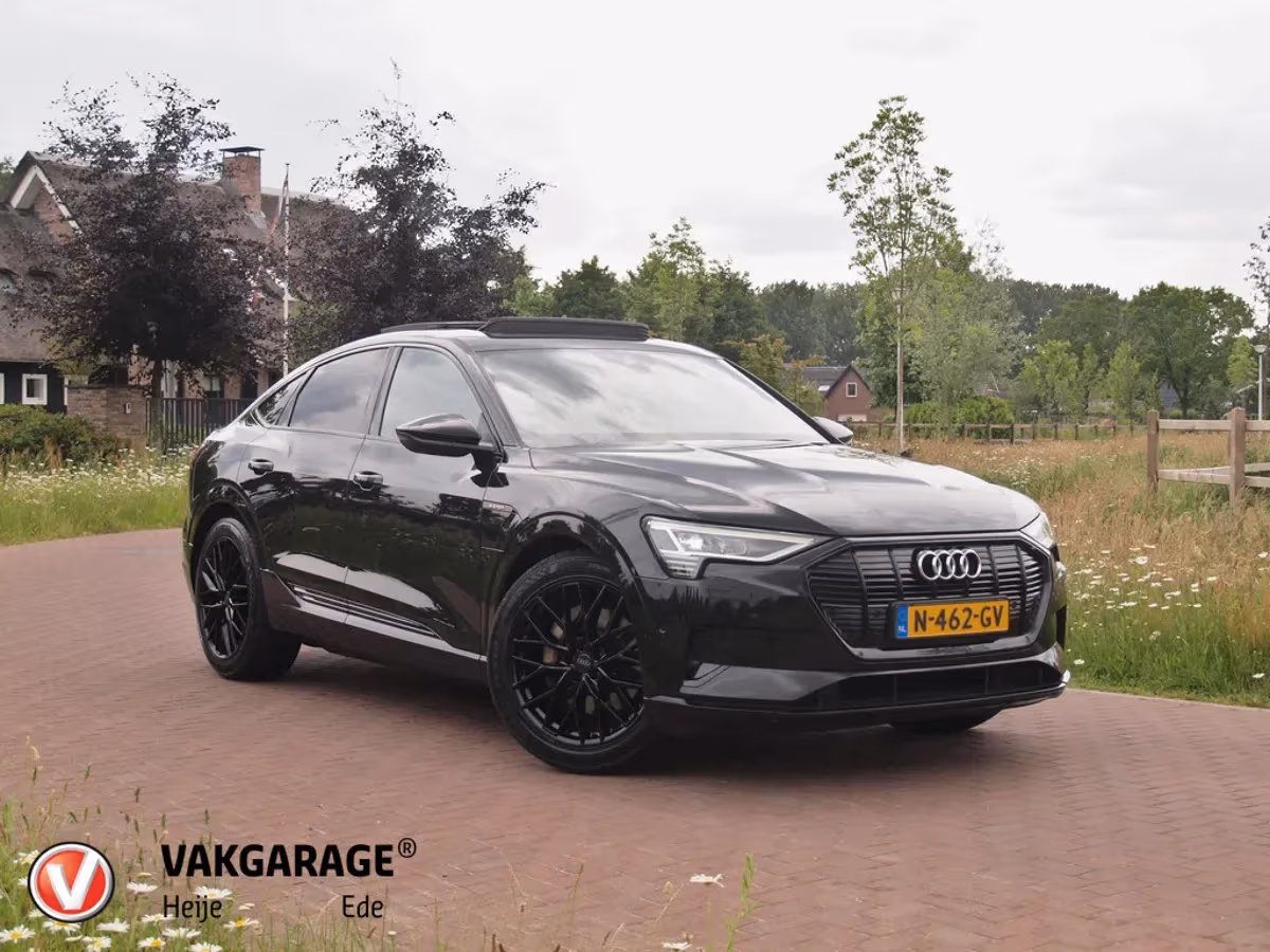 Audi e-tron (2021) — foto 1