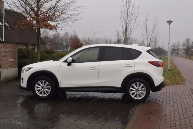 Mazda CX-5 (2014) thumbnail 3