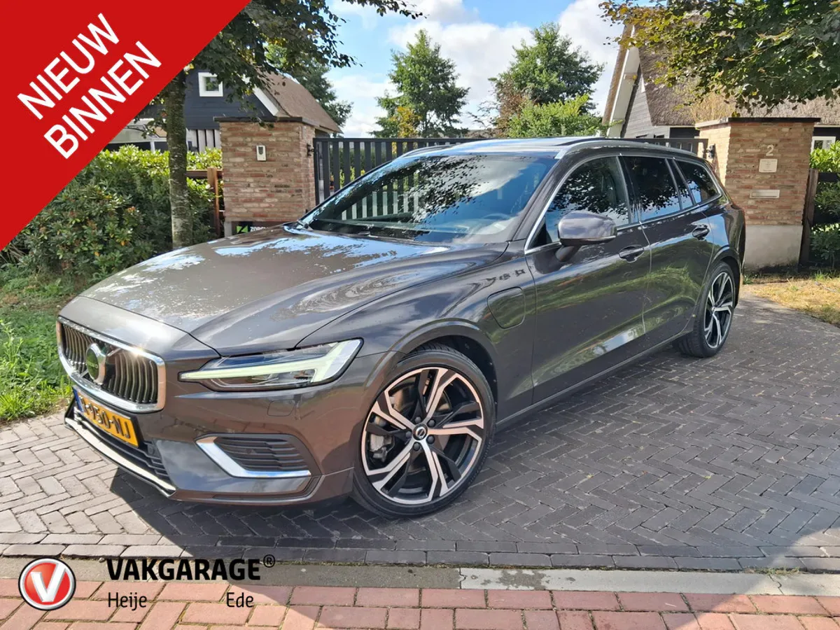 Volvo V60 (2022) — foto 1