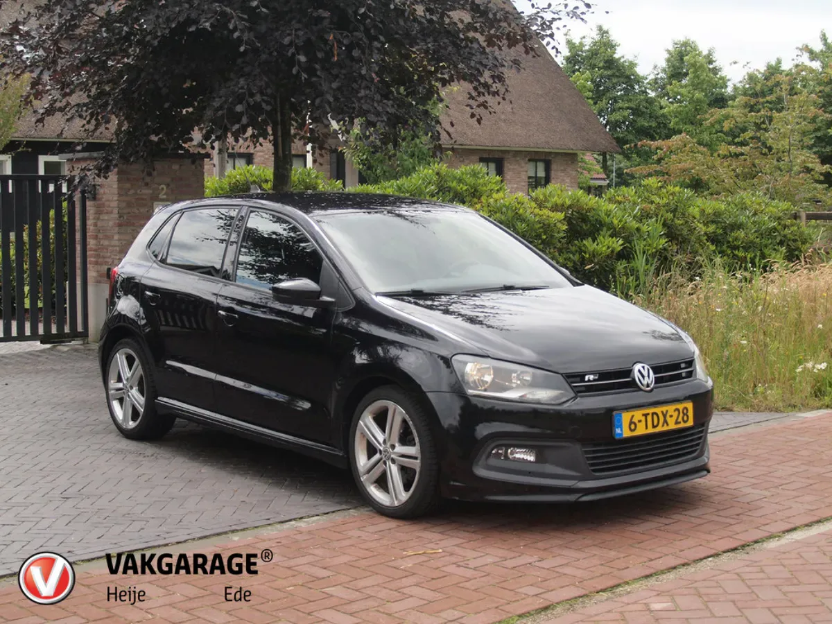 Volkswagen Polo (2014) — foto 1