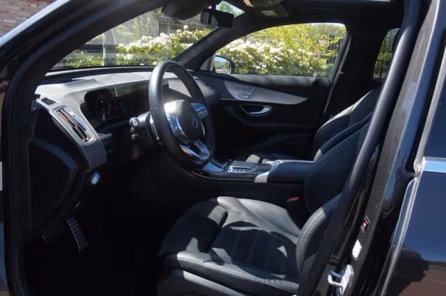 Mercedes-Benz EQC (2020) thumbnail 15
