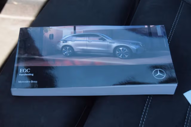 Mercedes-Benz EQC (2020) thumbnail 34