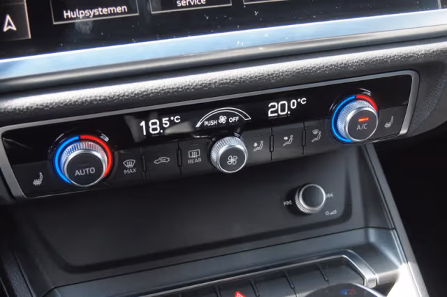Audi Q3 (2021) thumbnail 24