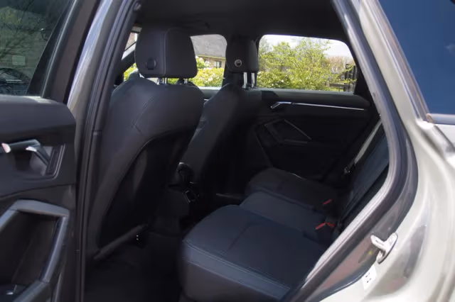 Audi Q3 (2021) thumbnail 27