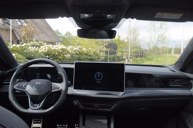 Volkswagen Passat (2024) thumbnail 22