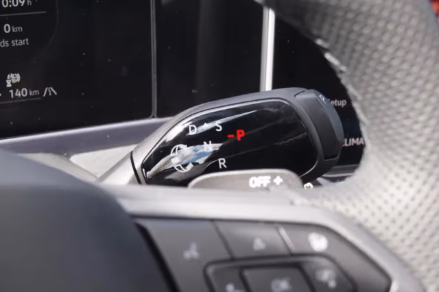 Volkswagen Passat (2024) thumbnail 26