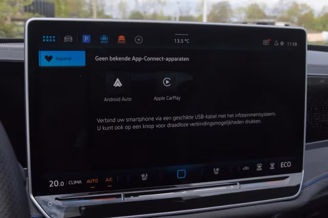 Volkswagen Passat (2024) thumbnail 31