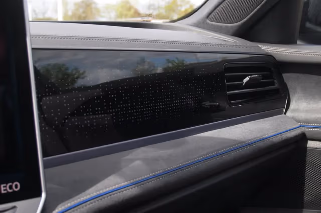 Volkswagen Passat (2024) thumbnail 33