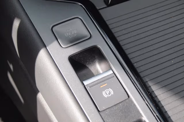 Volkswagen Passat (2024) thumbnail 34