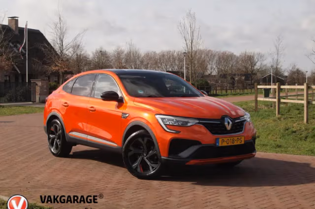 Renault Arkana (2022) thumbnail 1