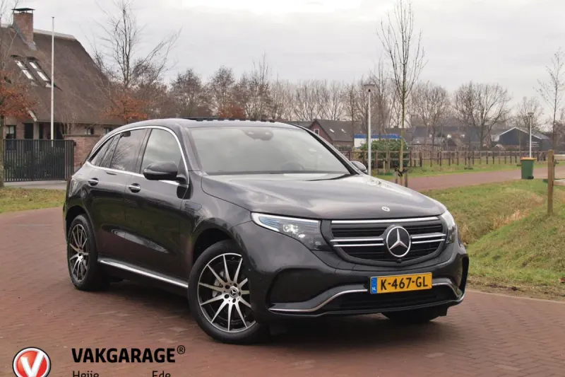 Mercedes-Benz EQC (2020)