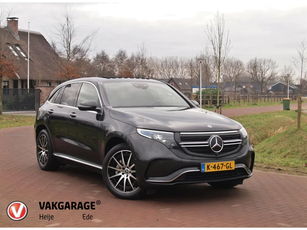 Mercedes-Benz EQC (2020) — foto 1