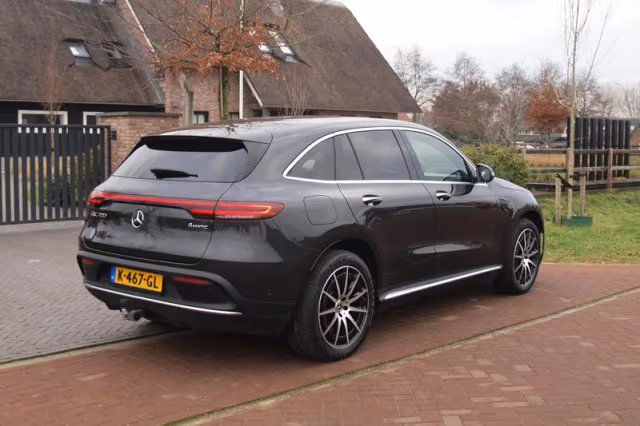 Mercedes-Benz EQC (2020) thumbnail 12