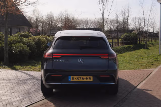 Mercedes-Benz EQC (2020) thumbnail 11