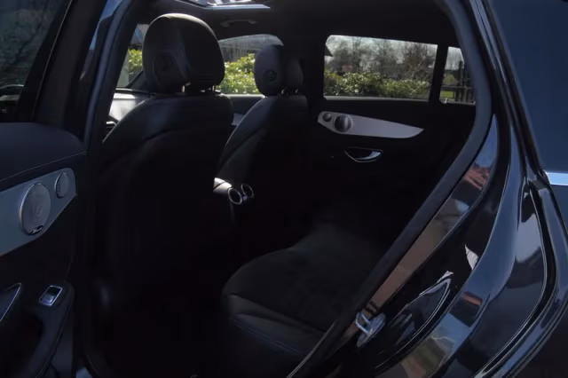 Mercedes-Benz EQC (2020) thumbnail 25