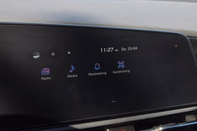 Kia Niro EV (2023) thumbnail 23