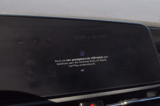Kia Niro EV (2023) thumbnail 26
