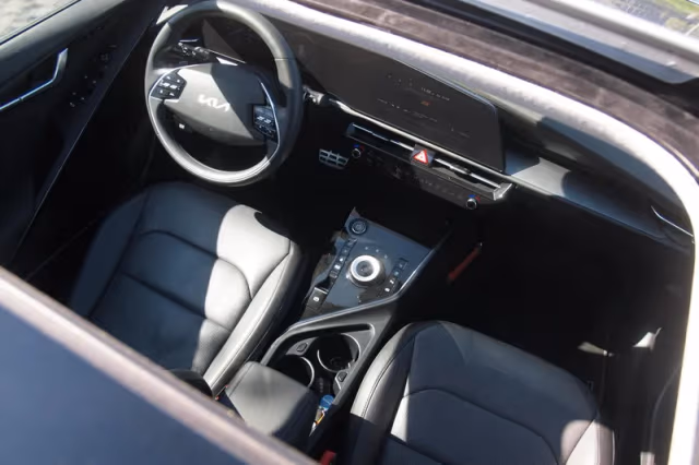 Kia Niro EV (2023) thumbnail 4