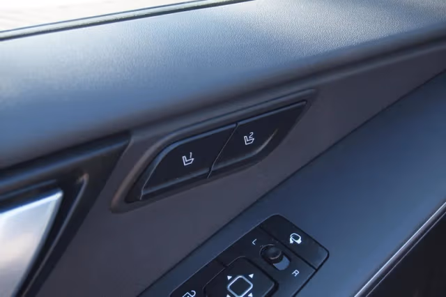 Kia Niro EV (2023) thumbnail 31